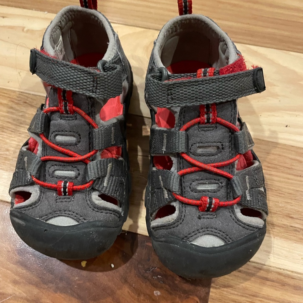 Keen Kids' Sandals - Gray and Red